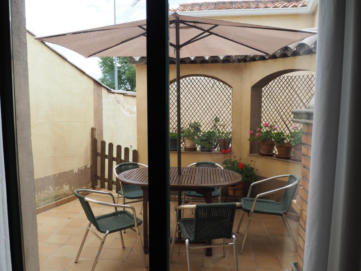 Casa De Nohales Guest House Exterior photo